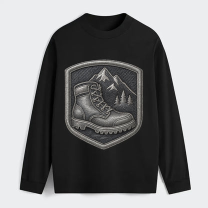 Hiking boots with mountain peak - hiker pride - Classic Long Sleeve Shirt - Black