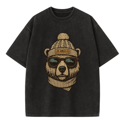 California Grizzly Bear wearing Los Angeles beanie with pom pom and wayfarer - Vintage T-shirt - Black