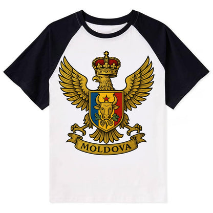 Moldova Heritage Badge  - Contrast Raglan T-shirt - Black