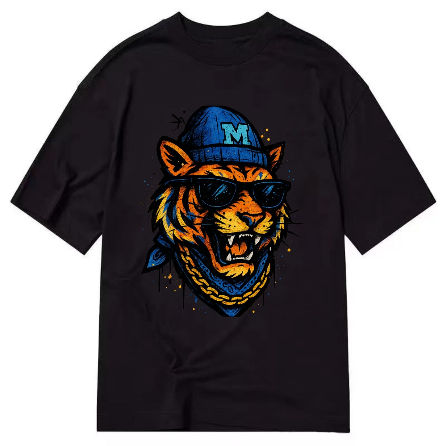 Memphis Tiger wearing Memphis beanie with M patch - Classic T-shirt - Black