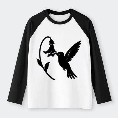 Hummingbird hovering at flower - Raglan Long Sleeve T-Shirt - Black