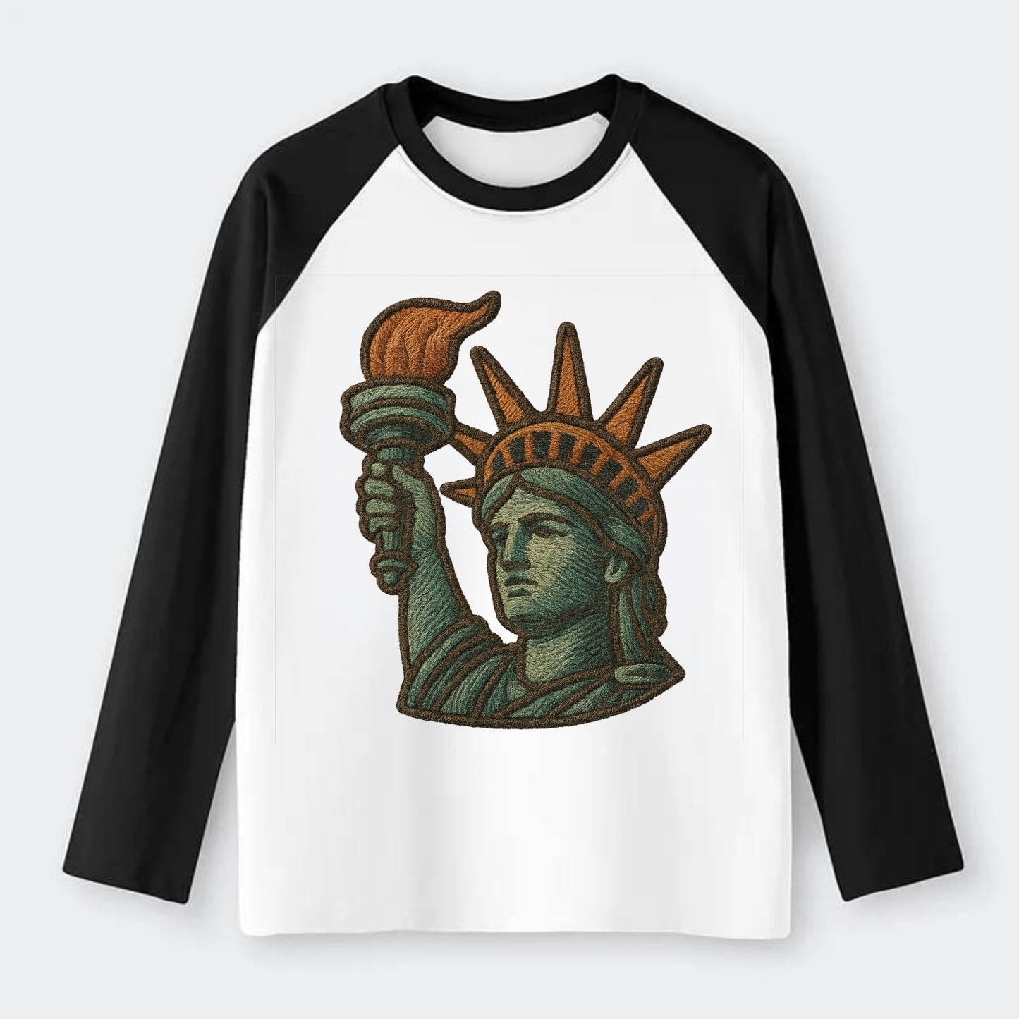 Statue of Liberty  - Raglan Long Sleeve T-Shirt - Black