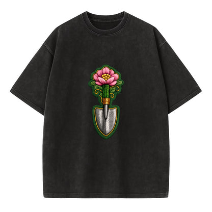 Embroidered patch design - GARDENING TROWEL FLOWER - garden tool with blooming - Vintage T-shirt - Black