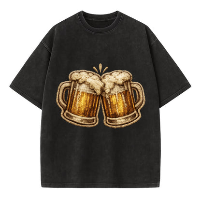 BEER MUG CHEERS - frosty beer stein in gold and amber , brewery - Vintage T-shirt - Black