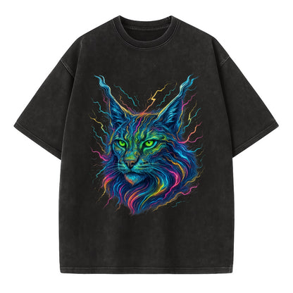 Wild lynx with ear tufts transforming into liquid mercury flows, silver and gold - Vintage T-shirt - Black