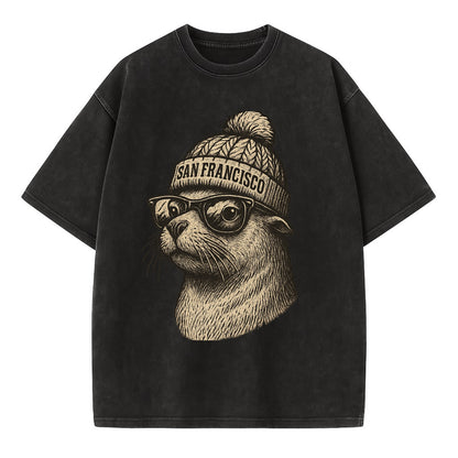San Francisco Sea Lion wearing San Francisco beanie with pom pom and wayfarer - Vintage T-shirt - Black