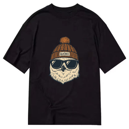 Quebec City Snowy Owl wearing Quebec beanie with pom pom and wayfarer sunglasses - Classic T-shirt - Black