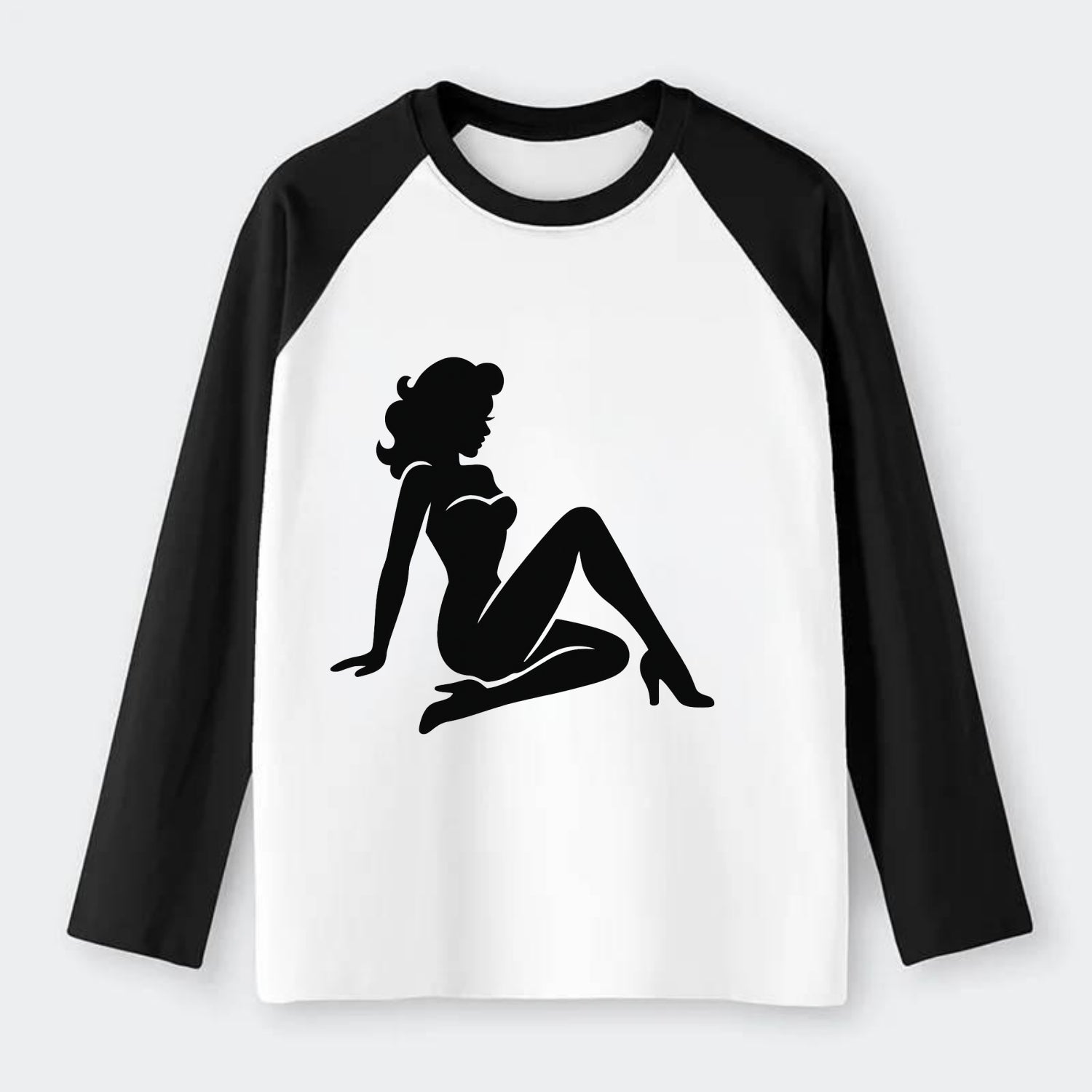 Pin-up girl classic pose - Raglan Long Sleeve T-Shirt - Black