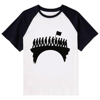 March on bridge silhouette - historic protest ink painting - Contrast Raglan T-shirt - Black