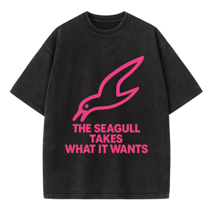 THE SEAGULL TAKES WHAT IT WANTS | Aggressive seagull diving down - Vintage T-shirt - Black