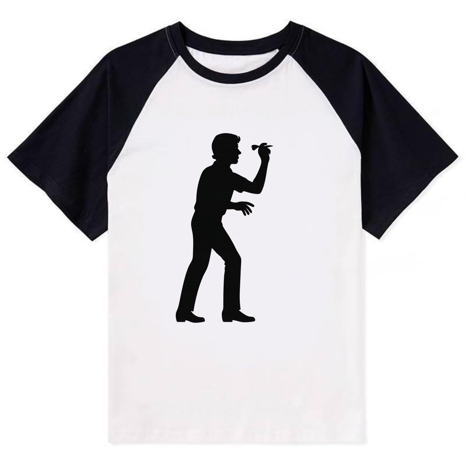Darts player in throwing stance - Contrast Raglan T-shirt - Black