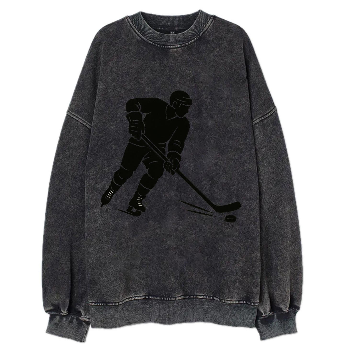 Ice hockey player shooting puck - Vintage Sweatshirt - Black