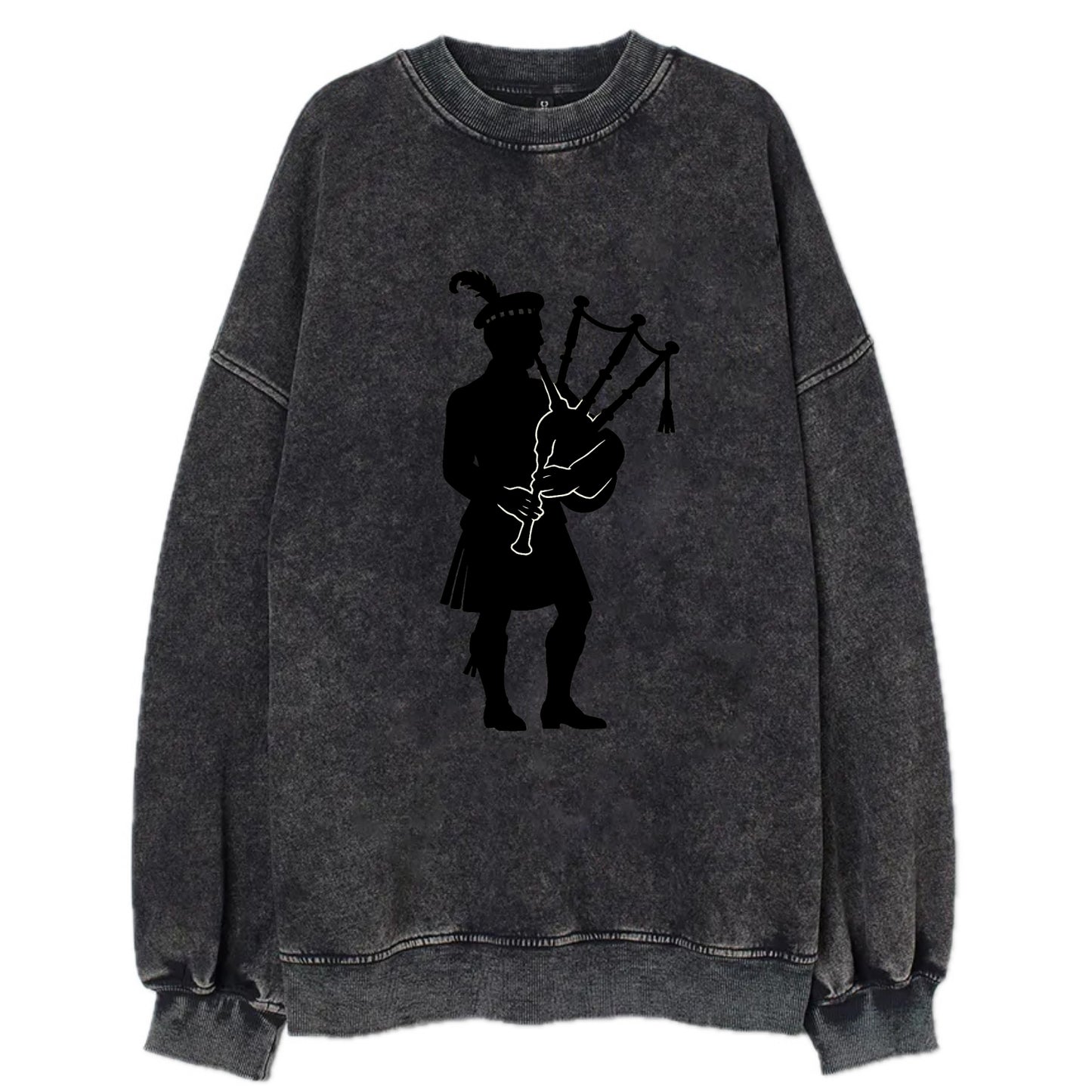 Bagpiper in traditional stance - Vintage Sweatshirt - Black