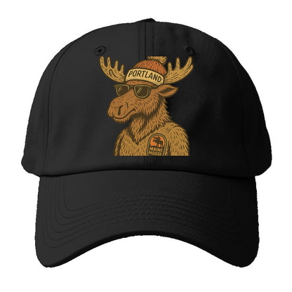 Maine Moose wearing Portland beanie with pom pom and wayfarer sunglasses - Baseball Cap - Black