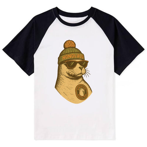 Hawaii Monk Seal wearing Honolulu beanie with pom pom and wayfarer - Contrast Raglan T-shirt