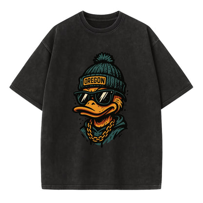 Eugene Duck wearing Oregon beanie with p - Vintage T-shirt - Black