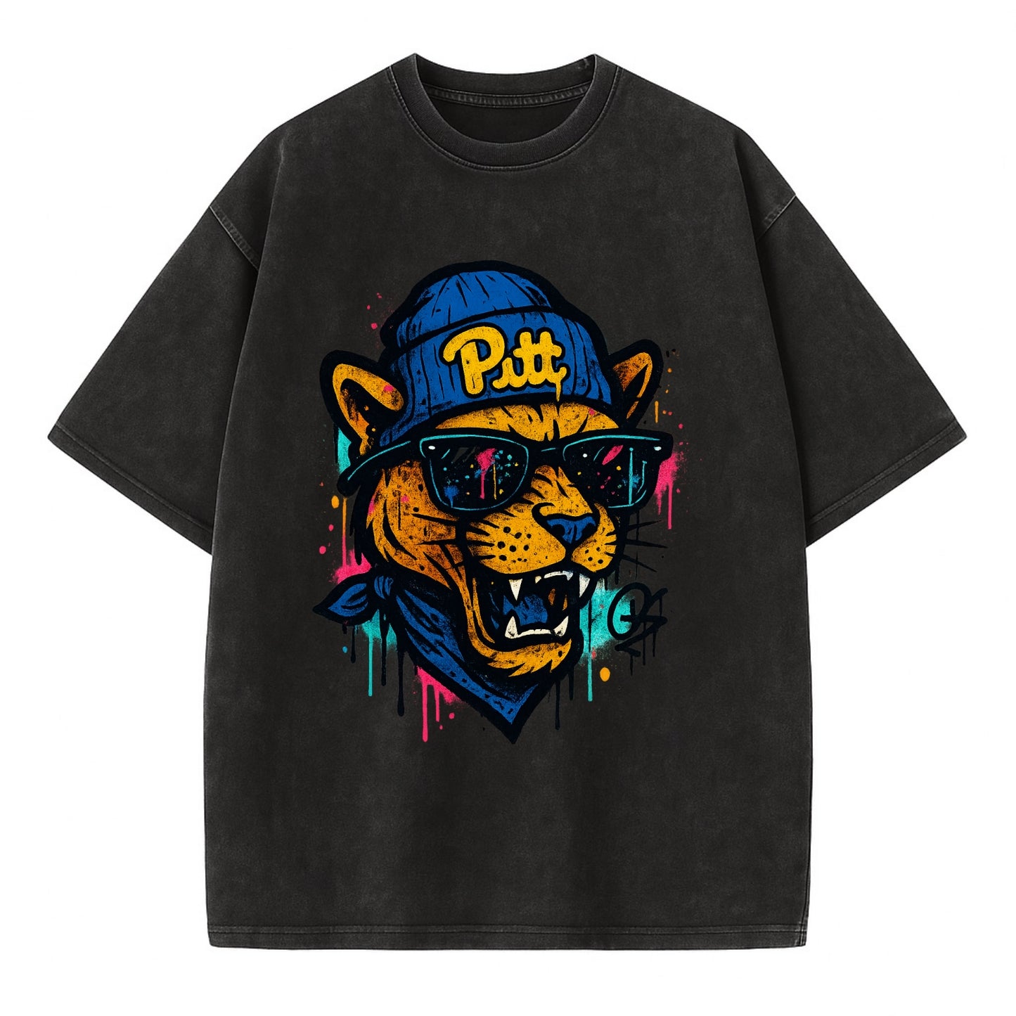 Pittsburgh Panther wearing Pitt beanie with script patch - Vintage T-shirt - Black