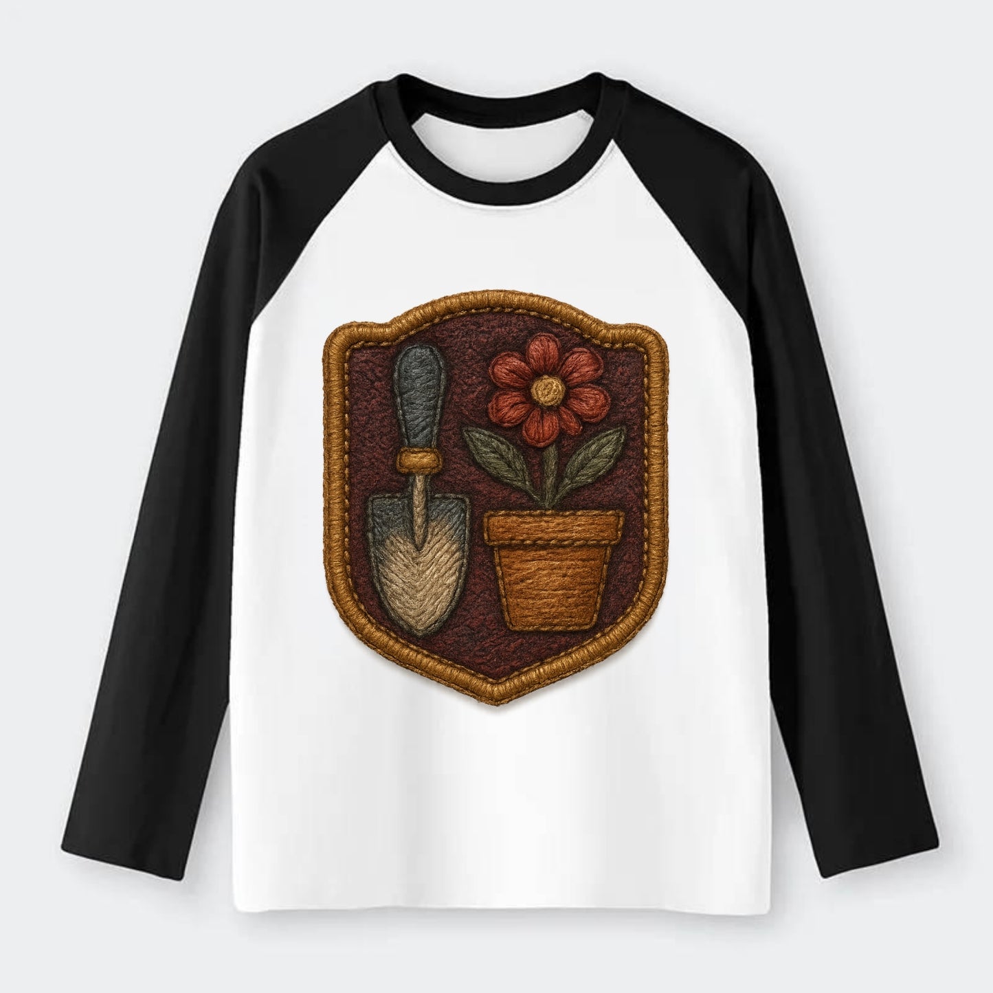 Garden trowel with flower pot - gardener badge - Raglan Long Sleeve T-Shirt - Black