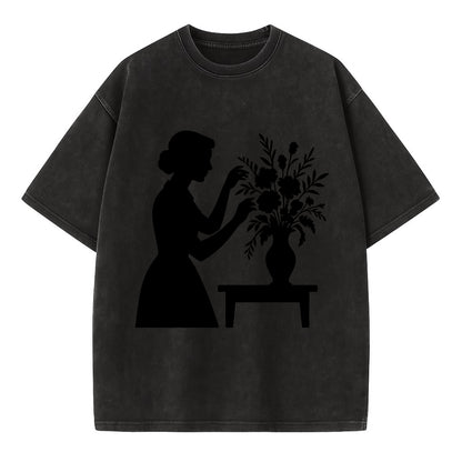 Florist arranging dramatic bouquet - Vintage T-shirt - Black