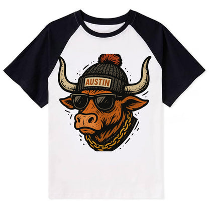 Texas Longhorn wearing Austin beanie with pom pom and wayfarer sunglasses - Contrast Raglan T-shirt - Black
