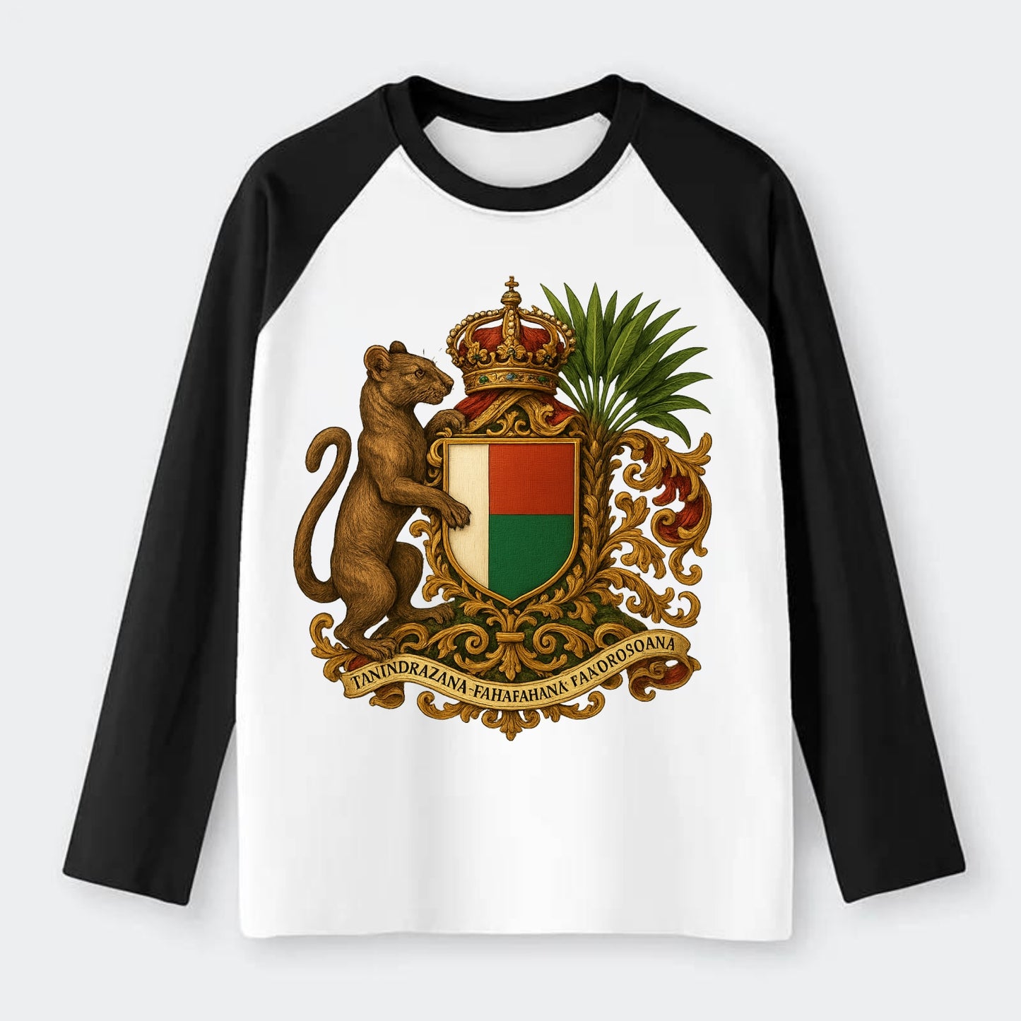 Madagascar Fossa Hunter  - Raglan Long S - Raglan Long Sleeve T-Shirt - Black