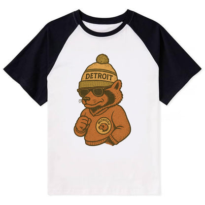 Michigan Wolverine wearing Detroit beanie with pom pom and wayfarer - Contrast Raglan T-shirt - Black
