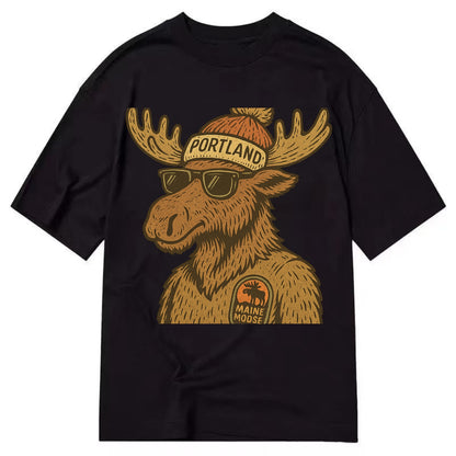 Maine Moose wearing Portland beanie with pom pom and wayfarer sunglasses - Classic T-shirt - Black