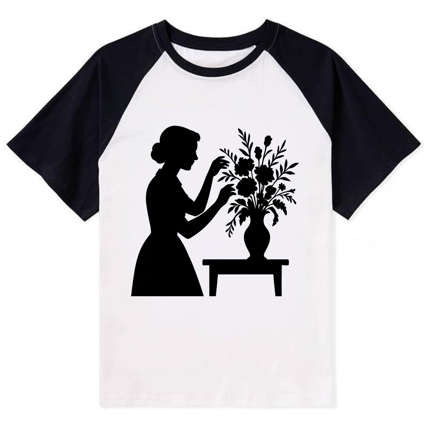 Florist arranging dramatic bouquet - Contrast Raglan T-shirt - Black
