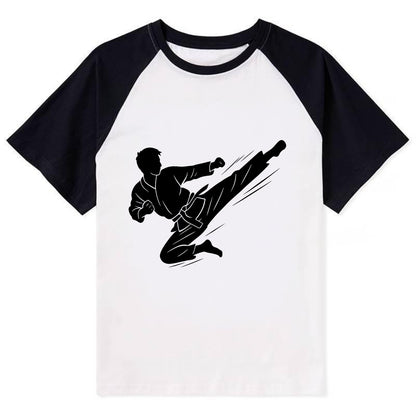 Korean taekwondo flying kick - Contrast Raglan T-shirt - Black