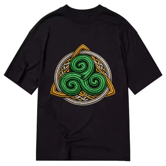 Spiral Knot Triskele - Classic T-shirt - Black