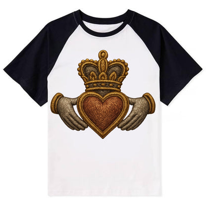 Claddagh  - Contrast Raglan T-shirt - Black