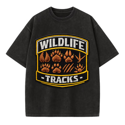 WILDLIFE TRACKS - animal footprints in brown , tracker - Vintage T-shirt - Black