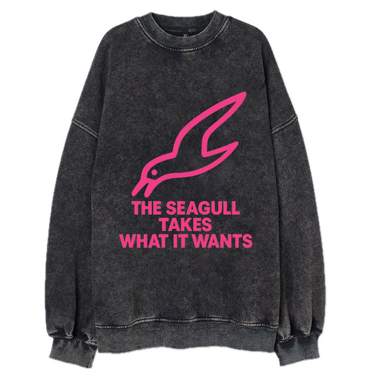 THE SEAGULL TAKES WHAT IT WANTS | Aggressive seagull diving down - Vintage Sweatshirt - Black