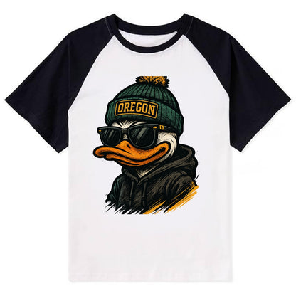 Eugene Duck wearing Oregon beanie with O patch - Contrast Raglan T-shirt - Black