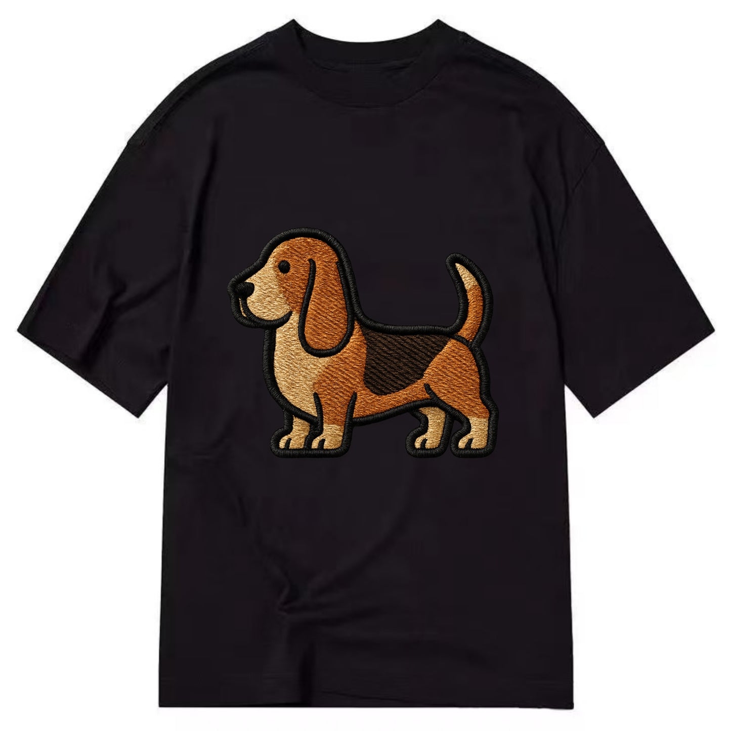 Basset Hound - Trendy low-rider design with prominent black outline - Classic T-shirt - Black
