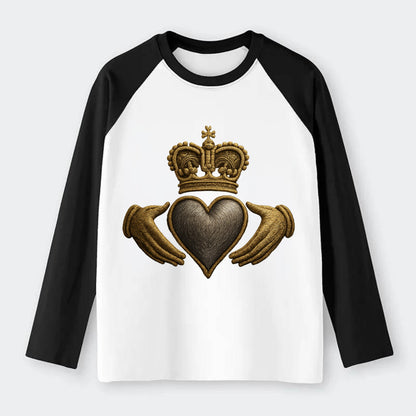 Claddagh Symbol  - Raglan Long Sleeve T-Shirt - Black