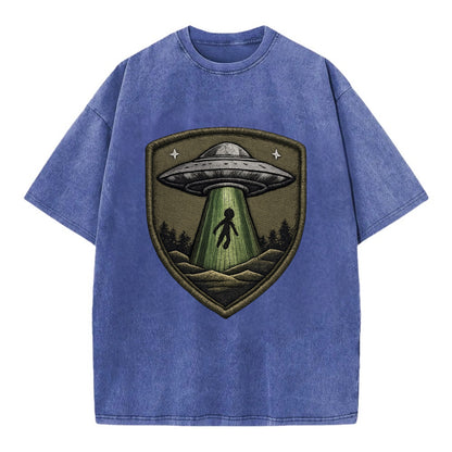 UFO ALIEN - flying saucer with beam in silver and green , extraterrestrial - Vintage T-shirt - Blue