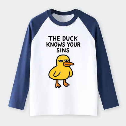 THE DUCK KNOWS YOUR SINS | Yellow duck with judgmental stare - Raglan Long Sleeve T-Shirt - Blue