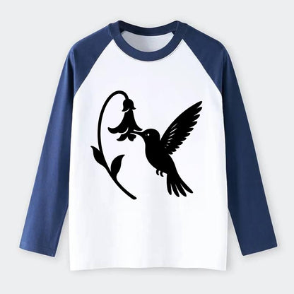 Hummingbird hovering at flower - Raglan Long Sleeve T-Shirt - Blue