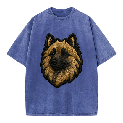 Keeshond - Contemporary spitz logo with - Vintage T-shirt - Blue