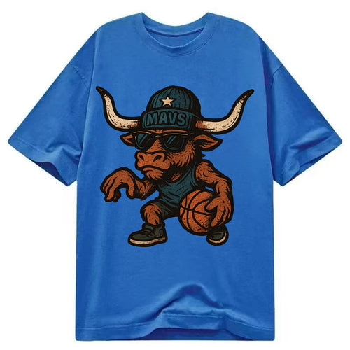 Texas Longhorn wearing Mavs beanie with lone star patch and wayfarer sunglasses - Classic T-shirt