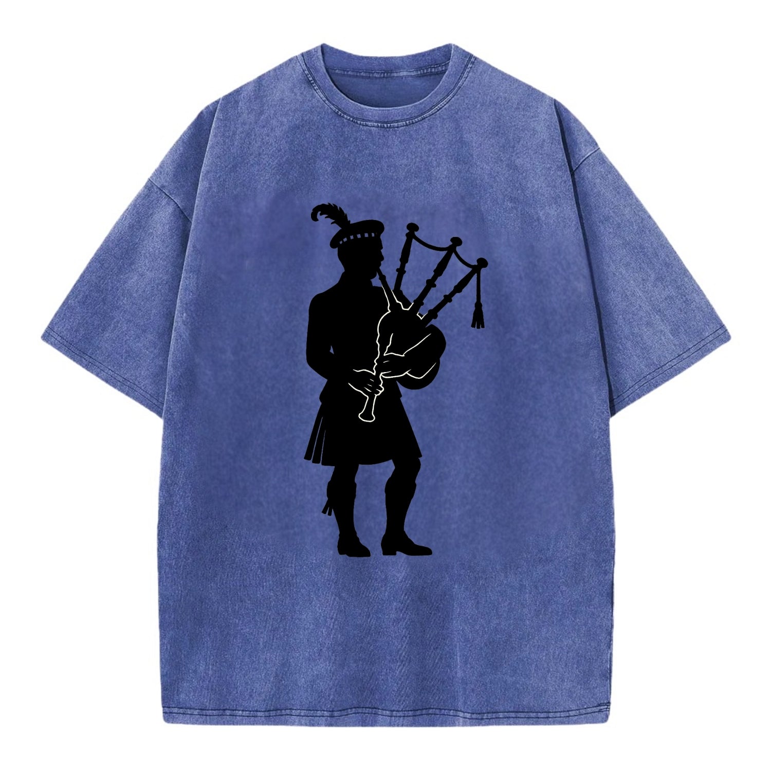 Bagpiper in traditional stance - Vintage T-shirt - Blue