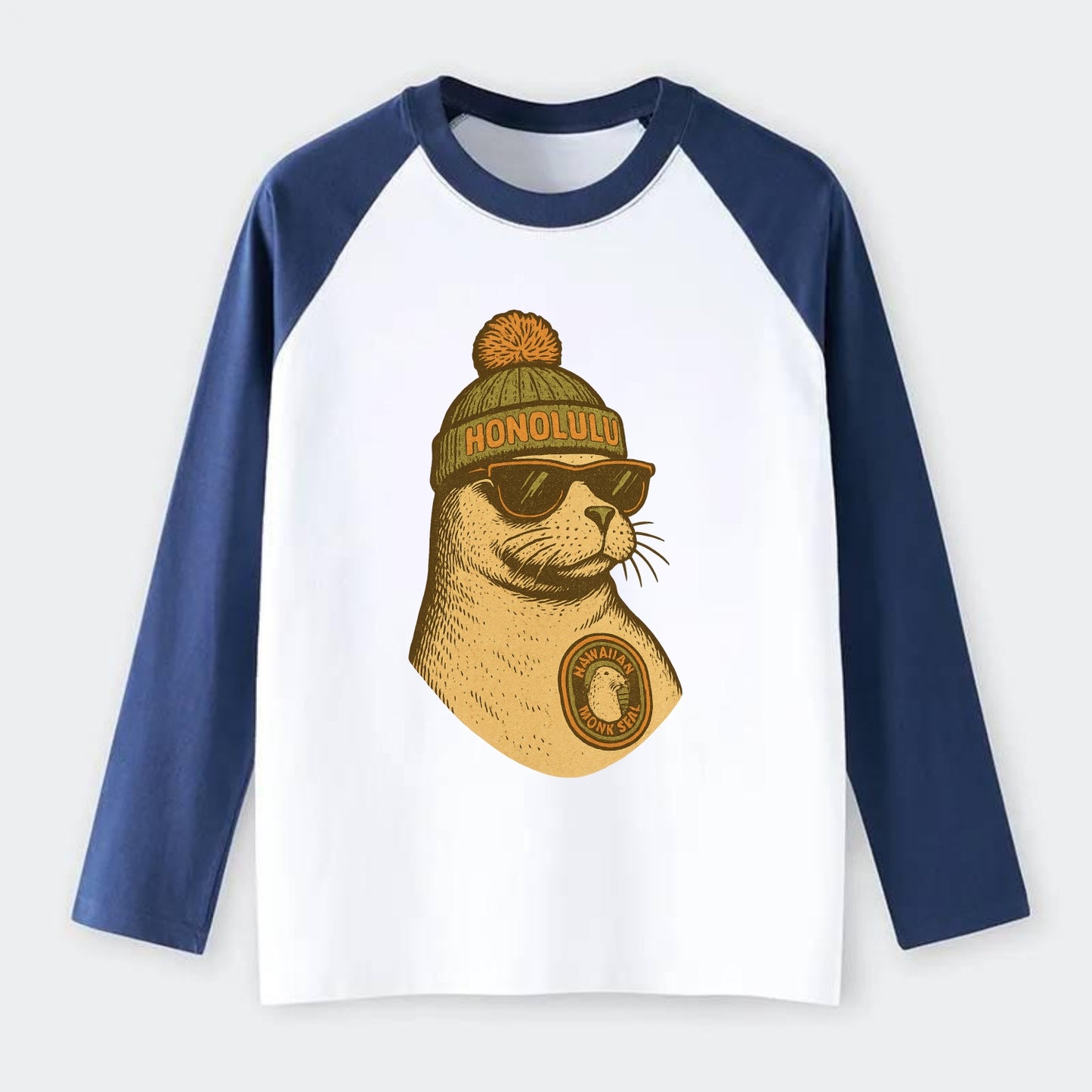 Hawaii Monk Seal wearing Honolulu beanie with pom pom and wayfarer - Raglan Long Sleeve T-Shirt - Blue