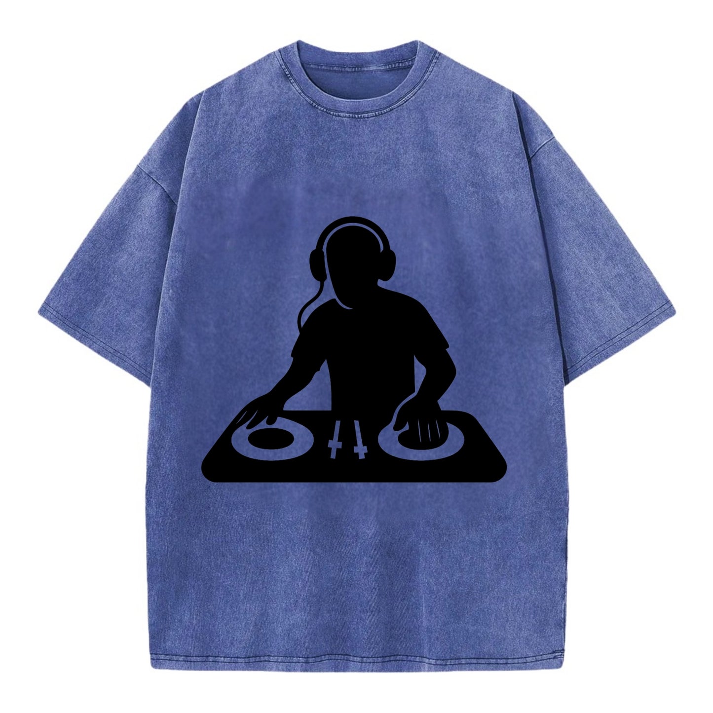 DJ with turntables and headphones - Vintage T-shirt - Blue