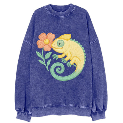 Yellow Chameleon - Vintage Sweatshirt - Blue