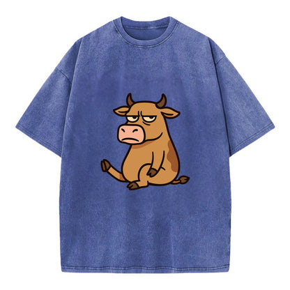 The Cow Judging Silently - Vintage T-shirt - Blue
