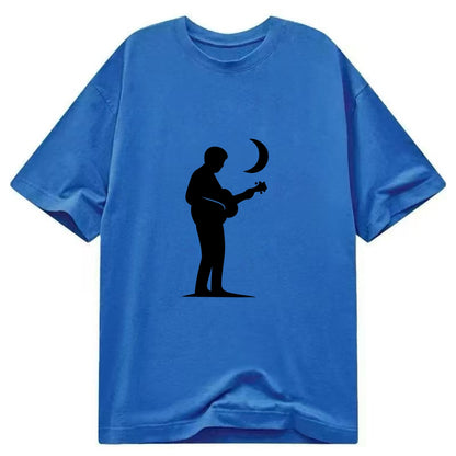 Guitarist playing acoustic under moonlight - Classic T-shirt - Blue