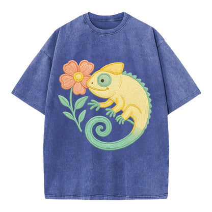 Yellow Chameleon - Vintage T-shirt - Blue