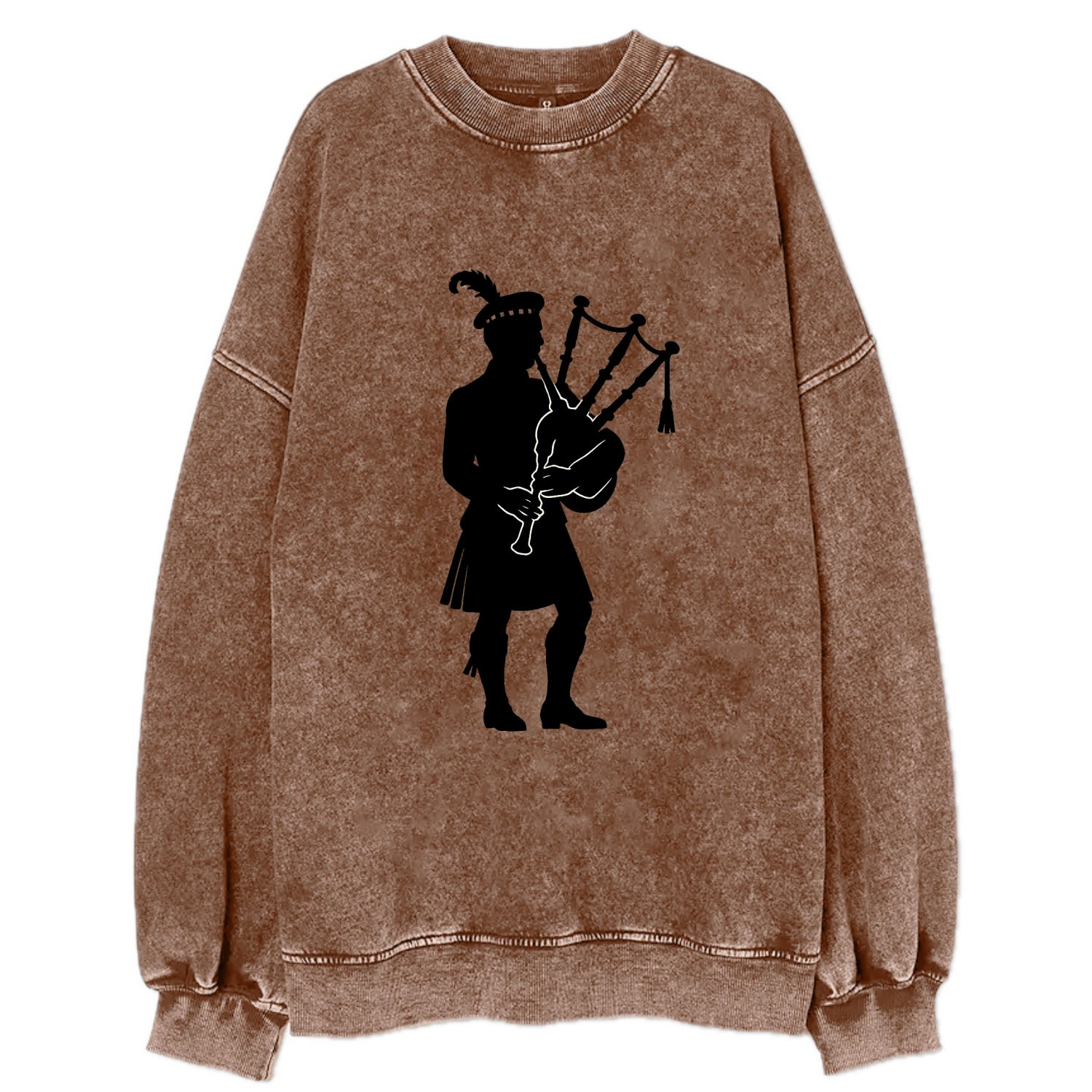 Bagpiper in traditional stance - Vintage Sweatshirt - Brown