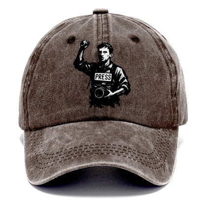 Journalist with camera - press freedom ink painting - Classic Cap - Brown